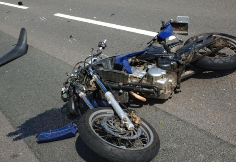 Mladić pao sa motora, poginuo na mjestu