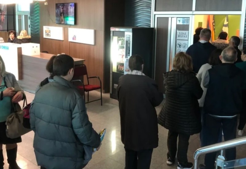 Predsjednik biračkog odbora izborni materijal odnio kući da odmori