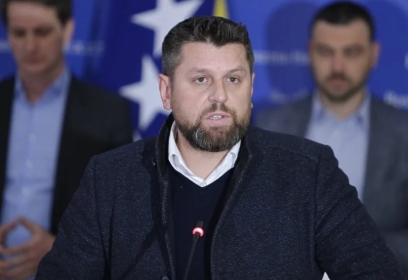 Duraković prozvao Stanivukovića: Svoju nesigurnost dokazuje tako što guši cijelu LGBT zajednicu