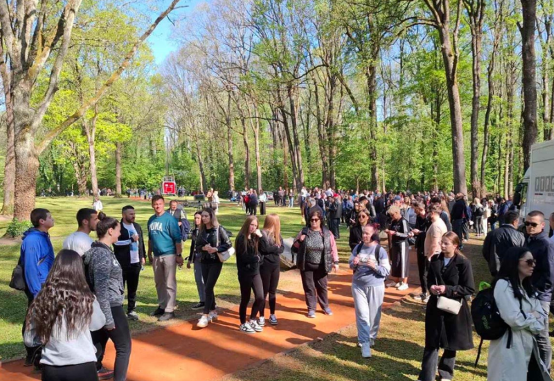 Građani iz svih krajeva Srpske stižu u Donju Gradinu