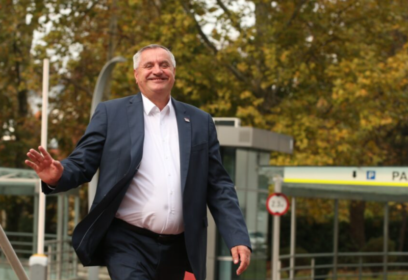 "Alanfordovske izjave najgoreg premijera u istoriji Srpske" Sindikalci, poslodavci i zaštitnici potrošača o vladavini Radovana Viškovića