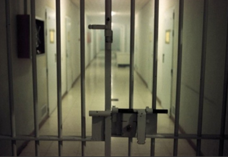 U pritvoru djevojka koja je čuvala drogu i 87.000 evra u sefu banke