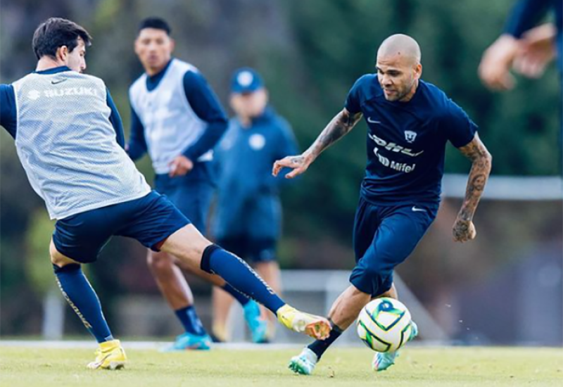 Alveš priveden zbog optužbi za seksualni napad