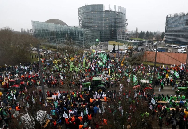 Poljoprivrednici na ulicama Strazbura zbog sporazuma o slobodnoj trgovini