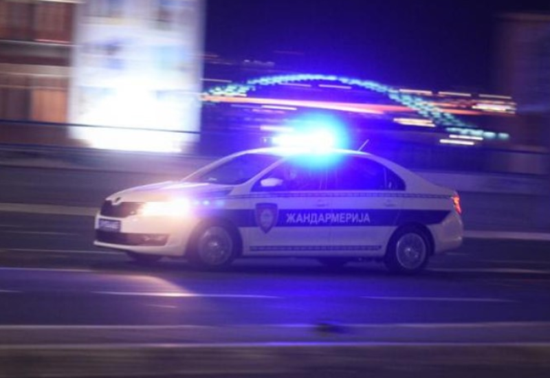 Izgubio kontrolu nad vozilom: “Pežom” se zakucao u bilbord, na mjestu ostao mrtav