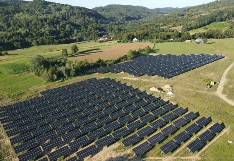 Na području sela Kruhari niče solarna elektrana