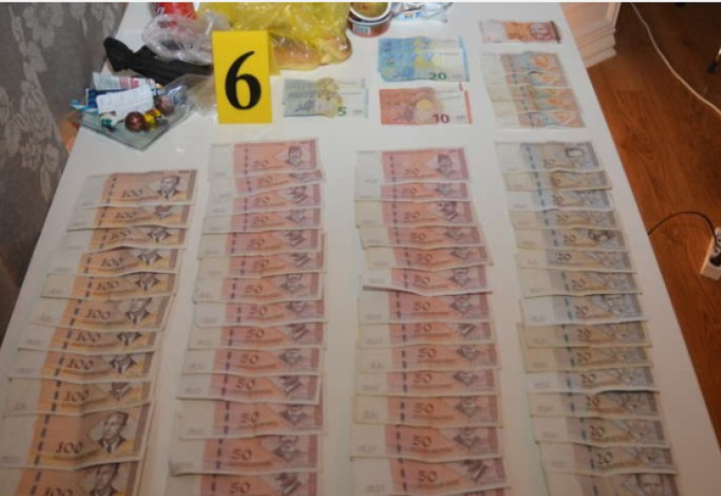 BIJELJINA: Pronađeni skank, heroin, kokain, uhapšeno 11 lica u akciji "Herba"