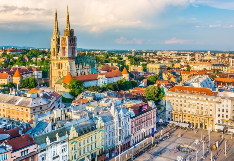 ZAGREB: Dojave o bombama na više lokacija