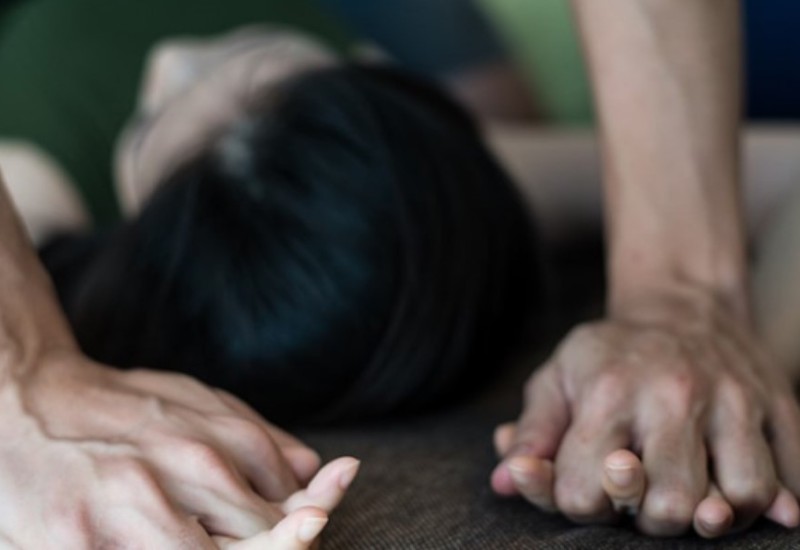 Užas u Slavoniji! S prijateljom silovao kumu, djeca joj bila u kući