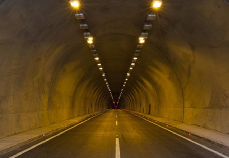 Državljanka BiH povrijeđena nakon što je automobil udario u zid tunela