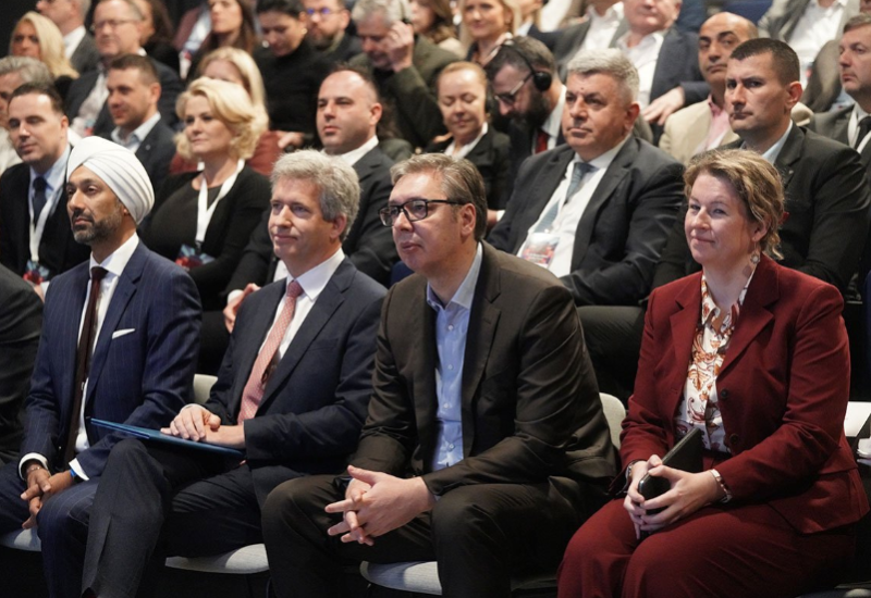 Vučić predlaže brzu prugu: Od Beograda do Tuzle za sat i po vremena