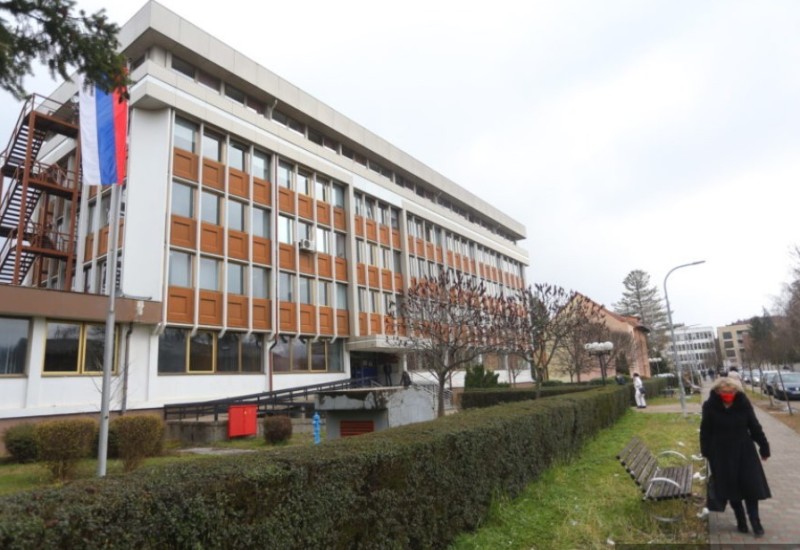 Uznemirujući podaci Fonda zdravstvenog osiguranja: Zbog BAHATIH POSLODAVACA 80.000 ljudi u Srpskoj ne može da se liječi