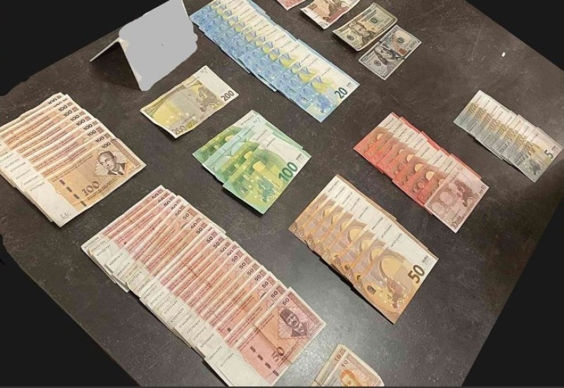 Hapšenje u Banjaluci, pronađeni droga i novac (FOTO)