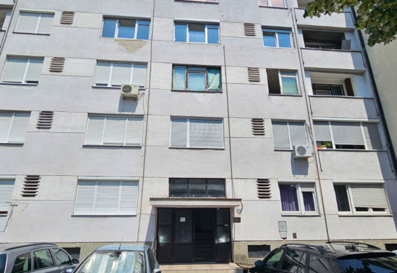 Horor u Banjaluci: Žena se mjesecima raspadala u stanu, stanari strahuju od zaraze (FOTO)