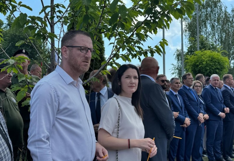 Snimci raskrinkali Trivićevu: Izmislila zvižduke Dodiku i zloupotrijebila obilježavanje proboja Koridora (VIDEO)