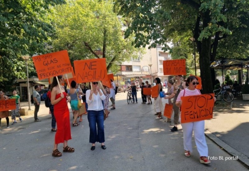 Protestna šetanja protiv femicida u Banjaluci: "Državo, stidi se"