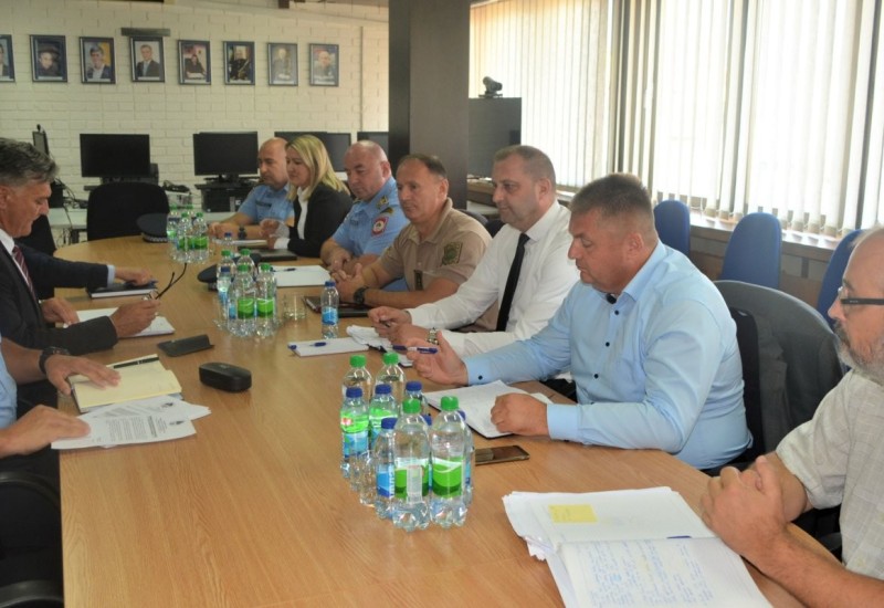 Srpska od početka nove školske godine uvodi školskog policajca