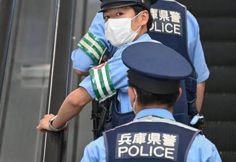 JAPAN: Zapalio se ispred vlade zbog Abeove sahrane