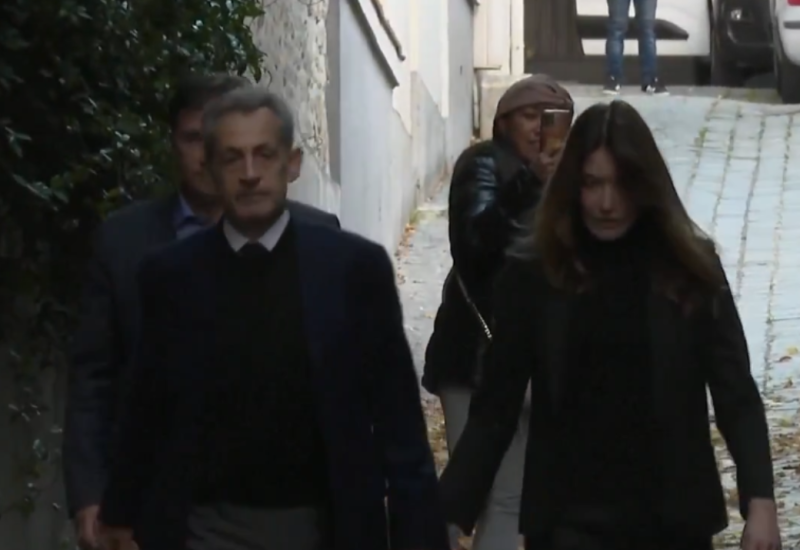 Sarkozi u zatvor ulazi "uzdignute glave": Makron ga ispratio iz Jelisejske palate