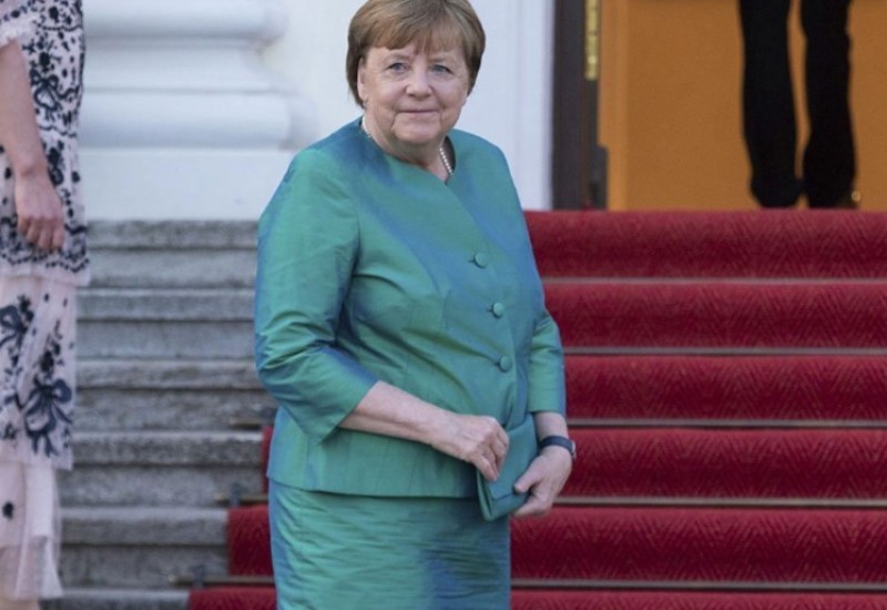 Merkel u memoarima opisala savjet pape Franje o saradnji sa Trampom