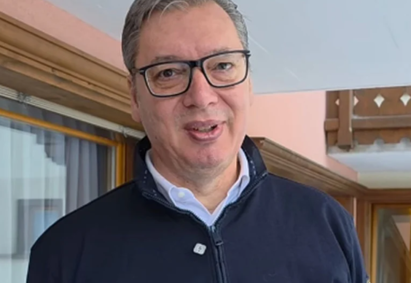 Vučić kao influenser pokazao gdje je odsjeo u Švajcarskoj: “Skromno, krevet premalen…”