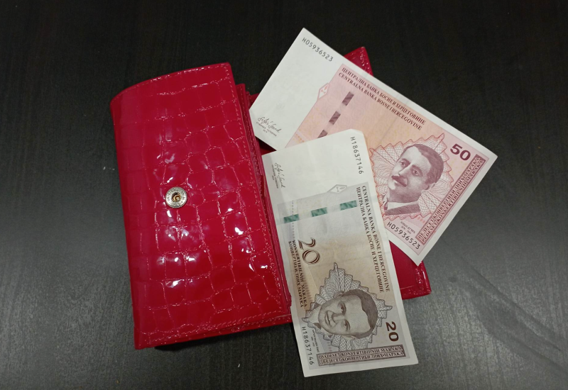 Evo kojim radnicima u Srpskoj su unazad godinu dana plate najviše porasle