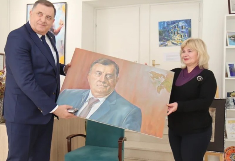 Dodik u Trebinju dobio portret (FOTO)