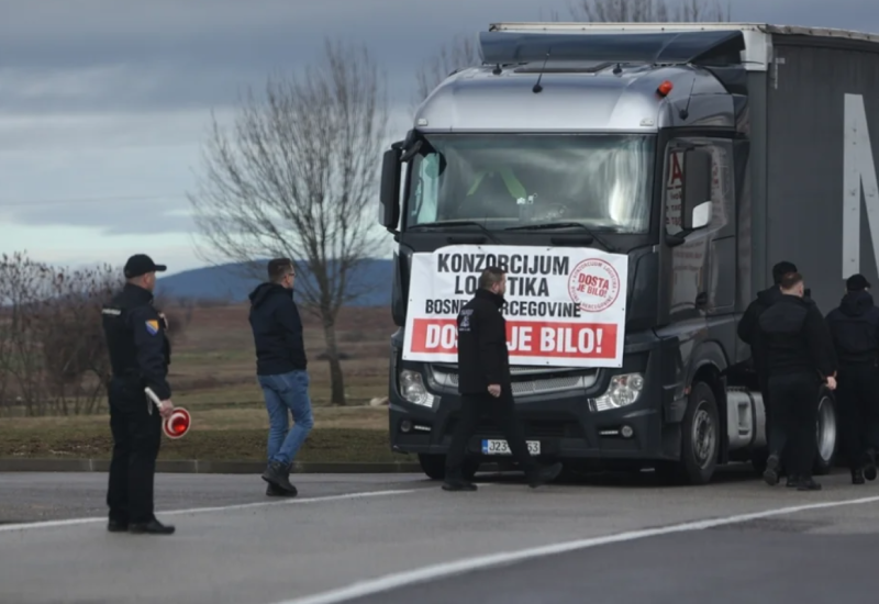 Sutra novi protest prevoznika, na granicama od 50 do 200 kamiona