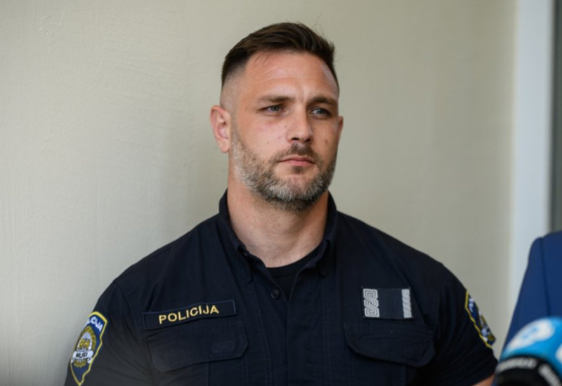 Oglasio se zgodni policajac iz Zadra: Dobio zanimljivu ponudu
