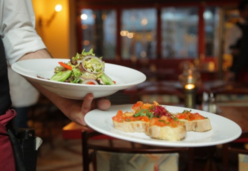 PARLAMENTARCI RUČAJU ZA 8 KM Jedini restoran u BiH gdje 10 godina ništa nije poskupjelo