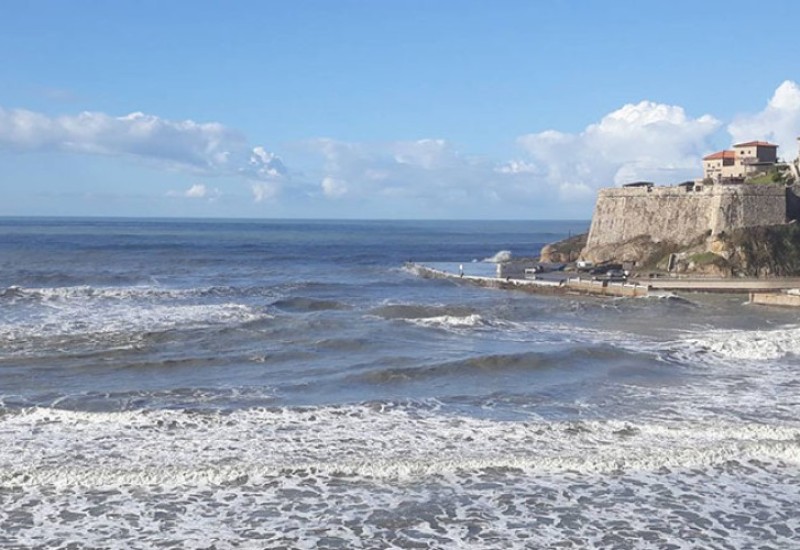 Na plaži u Ulcinju spaseno dijete, jak vjetar ga odvukao tri kilometra od obale