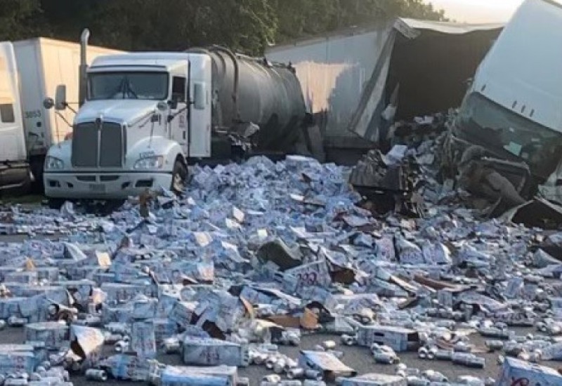 FLORIDA: Limenke piva blokirale saobraćaj na auto-putu