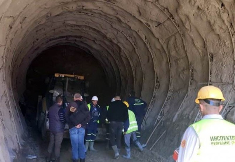 Tijelo nastradalog radnika izvučeno iz tunela "Zovi Do"