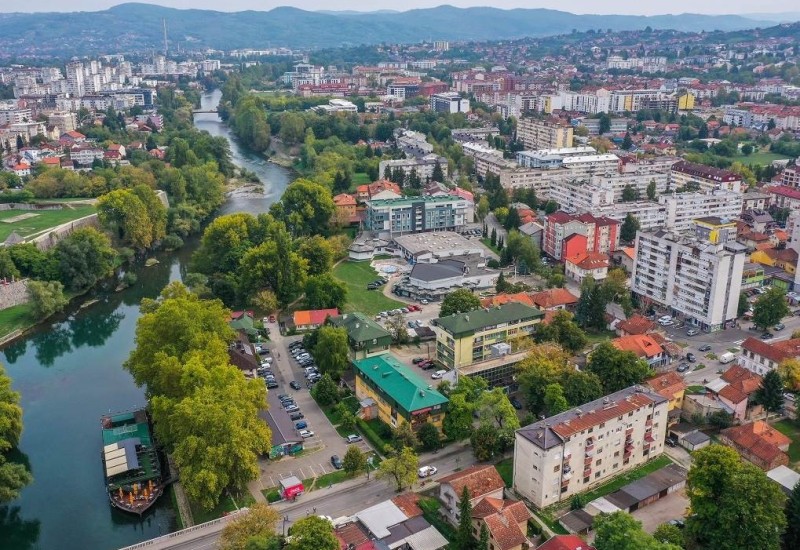 Rođeno osam beba, četiri djevojčice i četiri dječaka