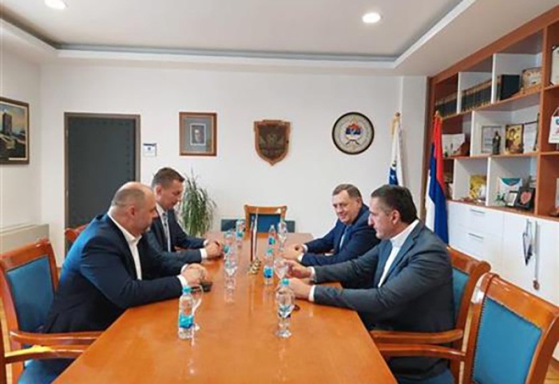 Dodik se sastao sa Đurevićem i Elekom
