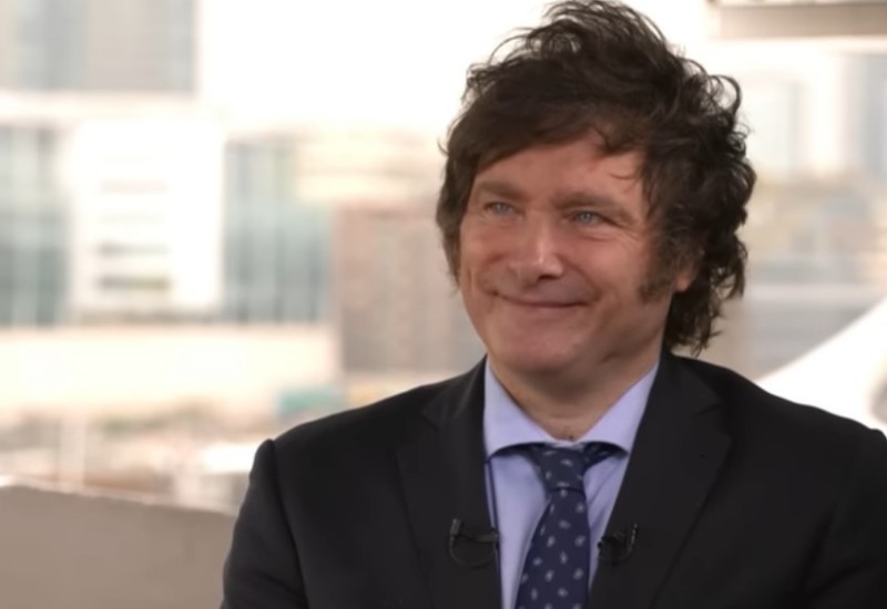 Favorit za argentinskog predsjednika: “Kuća mi je kao Kosovo, imam pet kloniranih pasa”