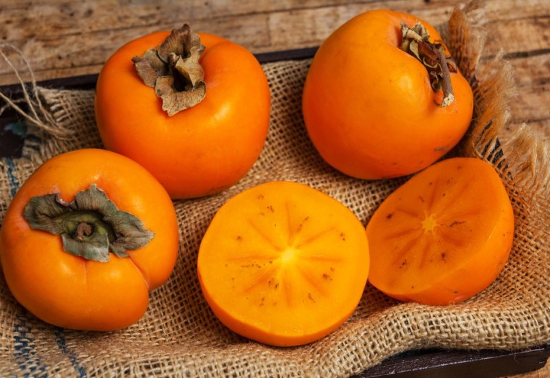 Plodovi narandžaste boje: Japanska jabuka