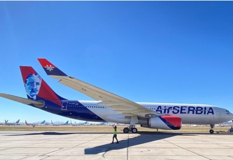 Novi avion flote Air Srbija ukrašen likom Mihajla Pupina