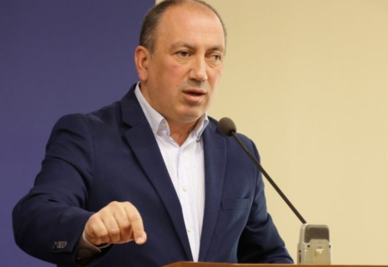 Crnadak: Zar je sto pun hrane jednom godišnje dokaz da se dobro živi