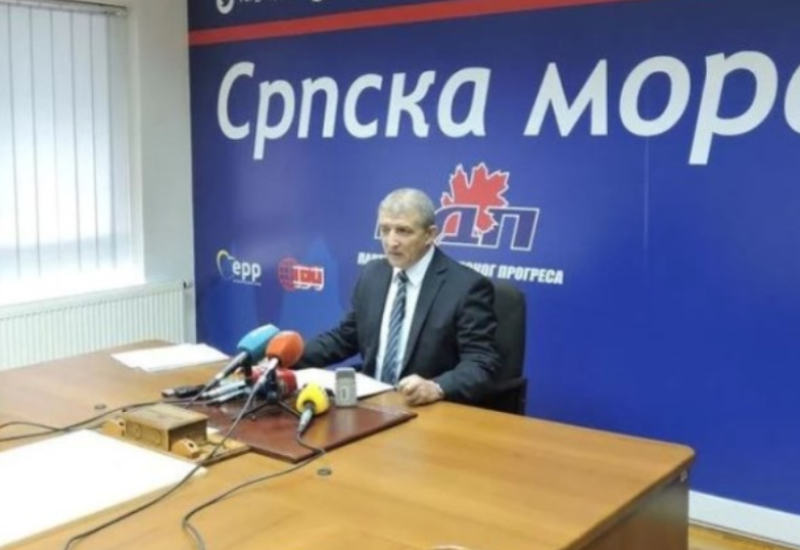 Milan Švraka se povukao sa funkcija u PDP-u