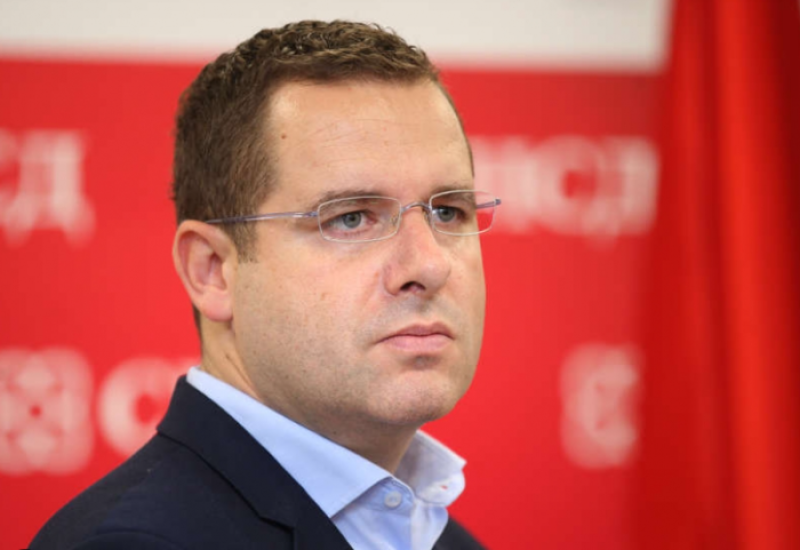 KOVAČEVIĆ: Apsurd u BiH da neizabrani stranac poziva strane sudije da mijenjaju zakon