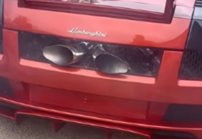 Lamborgini dizelaš: Da li je ovo svetogrđe (VIDEO)