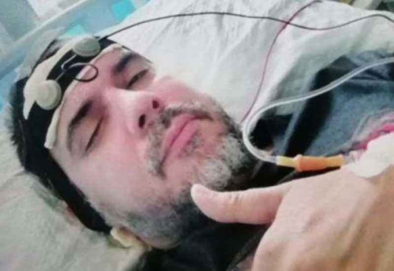 Pjevač završio u psihijatrijskoj bolnici: Teška bolest se ponovo vratila
