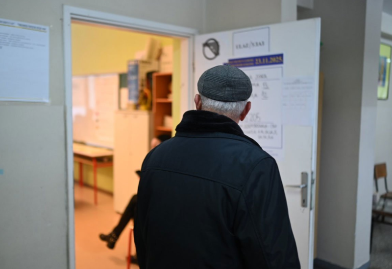 Poluprazna biračka mjesta u Banjaluci: Glasaju uglavnom stariji