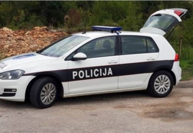 Provalili u trgovinu pa ukrali žvake i kafu