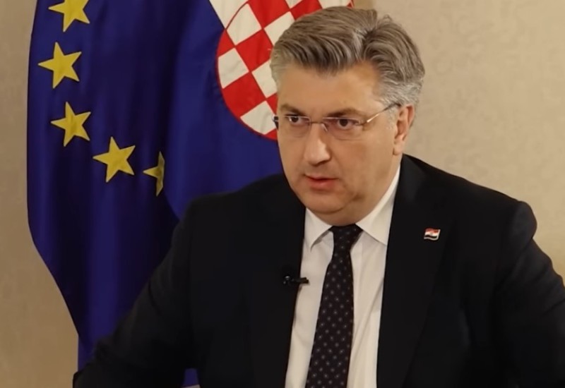 Plenkovića u Jasenovcu pitali kako bi presudio onima koji koriste ustaški pozdrav
