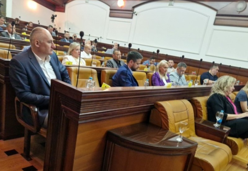 Vanredna sjednica u Banjaluci kao “grom iz vedra neba”: Odbornici negoduju - dokle više ovako