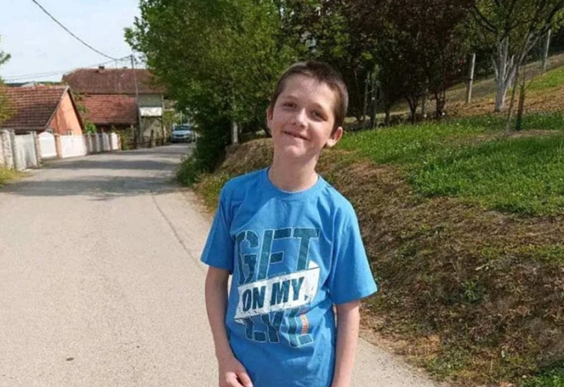 Iz Dodikovog kabineta uplaćene 102.000 KM: Dječak Seudin Husić ide na liječenje u Tursku