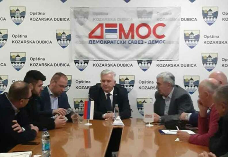 Kadrovi DNS-NPS PREUZIMAJU DEMOS-ove pozicije u vlasti, evo ko se PRVI NAŠAO NA UDARU