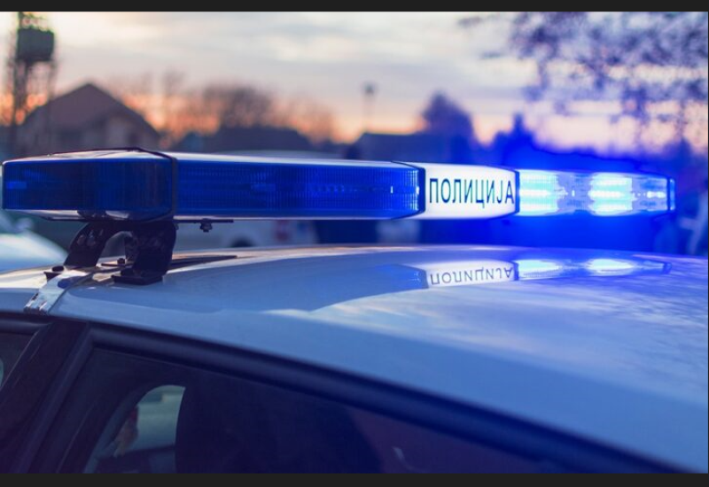 NIŠ: Muškarac nožem izbo suprugu, pa sebi prerezao vrat